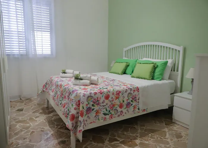 Casa Costanzo Semesterbostad *