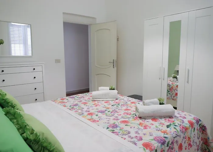 Semesterbostad Casa Costanzo *